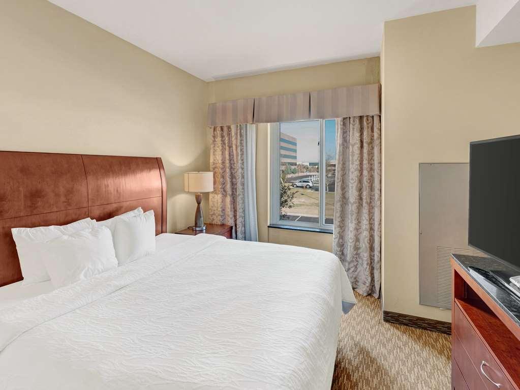 Hilton Garden Inn Oklahoma City North Quail Springs Room photo