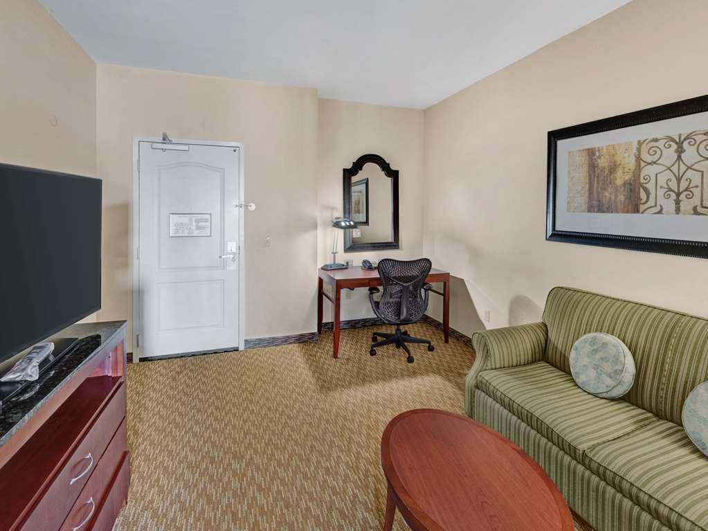 Hilton Garden Inn Oklahoma City North Quail Springs Room photo